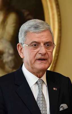 Bakan Bozkır'dan vize müjdesi