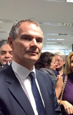 İngiliz Konsolos Turner kıvırdı