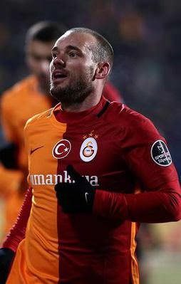 Cimbom'da Sneijder alarmı