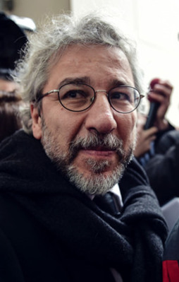 Can Dündar terör örgütüne 'birleşelim' dedi