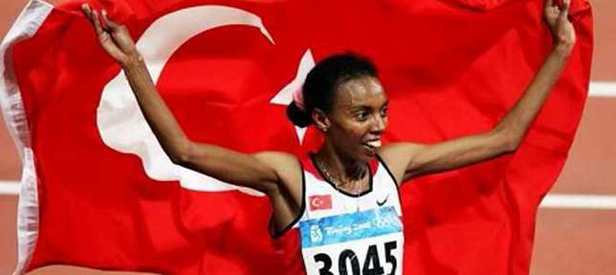 Elvan Abeyleggesse 2 yıl men cezası aldı