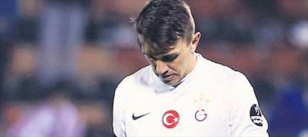 Muslera eski günlerini mumla aratıyor