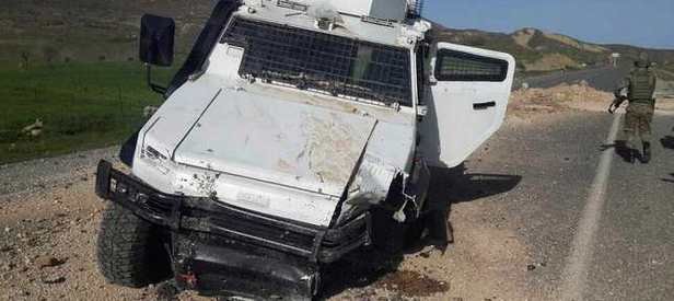 Polis aracına kalleş saldırı