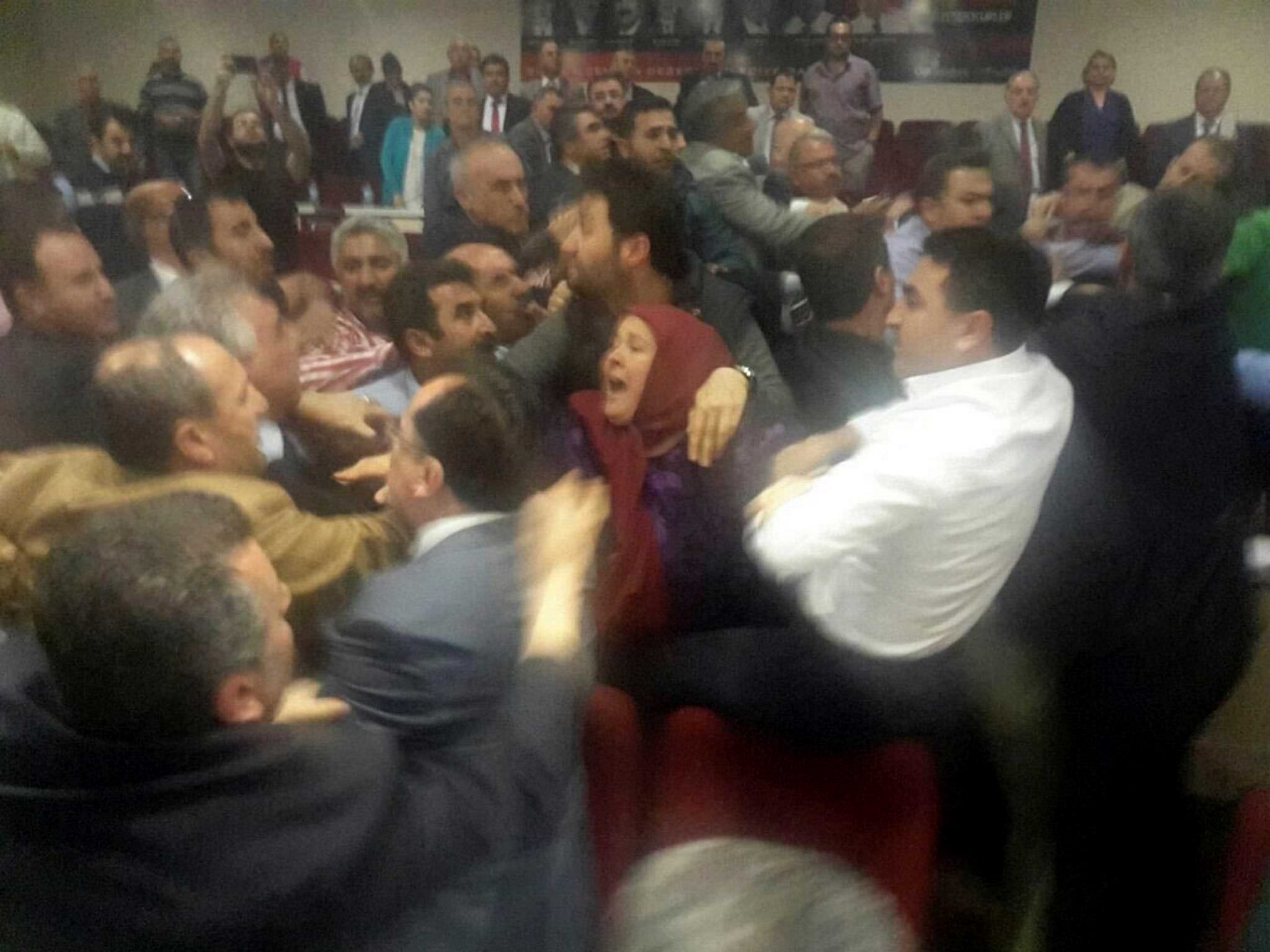 Çiğli Belediyesi'nde rezalet!-1