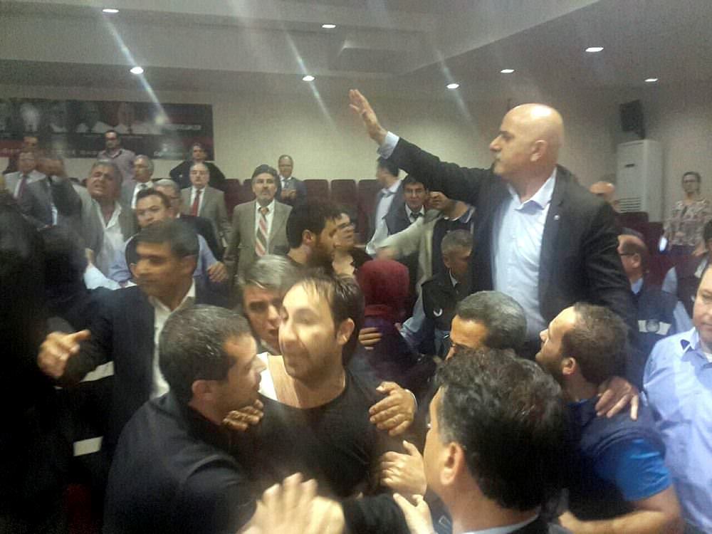 Çiğli Belediyesi'nde rezalet!-2