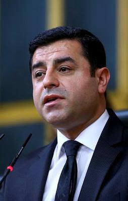 "Önümüz üç aylar operasyonları durdurun"