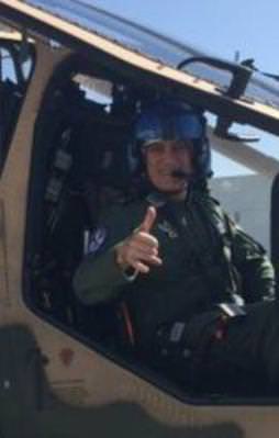 Komutandan milli uçuş