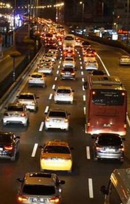 İstanbul'da trafiğe maç düzenlemesi