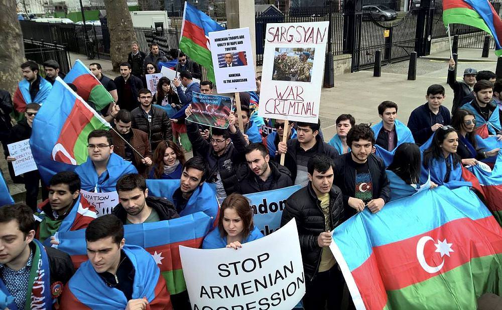 Ermenistan Londra'da protesto edildi-2