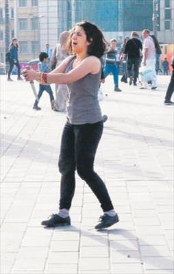 Bıçak kemiğe dayandı!