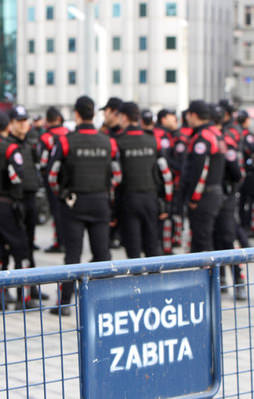 Taksim'de geniş güvenlik önlemi