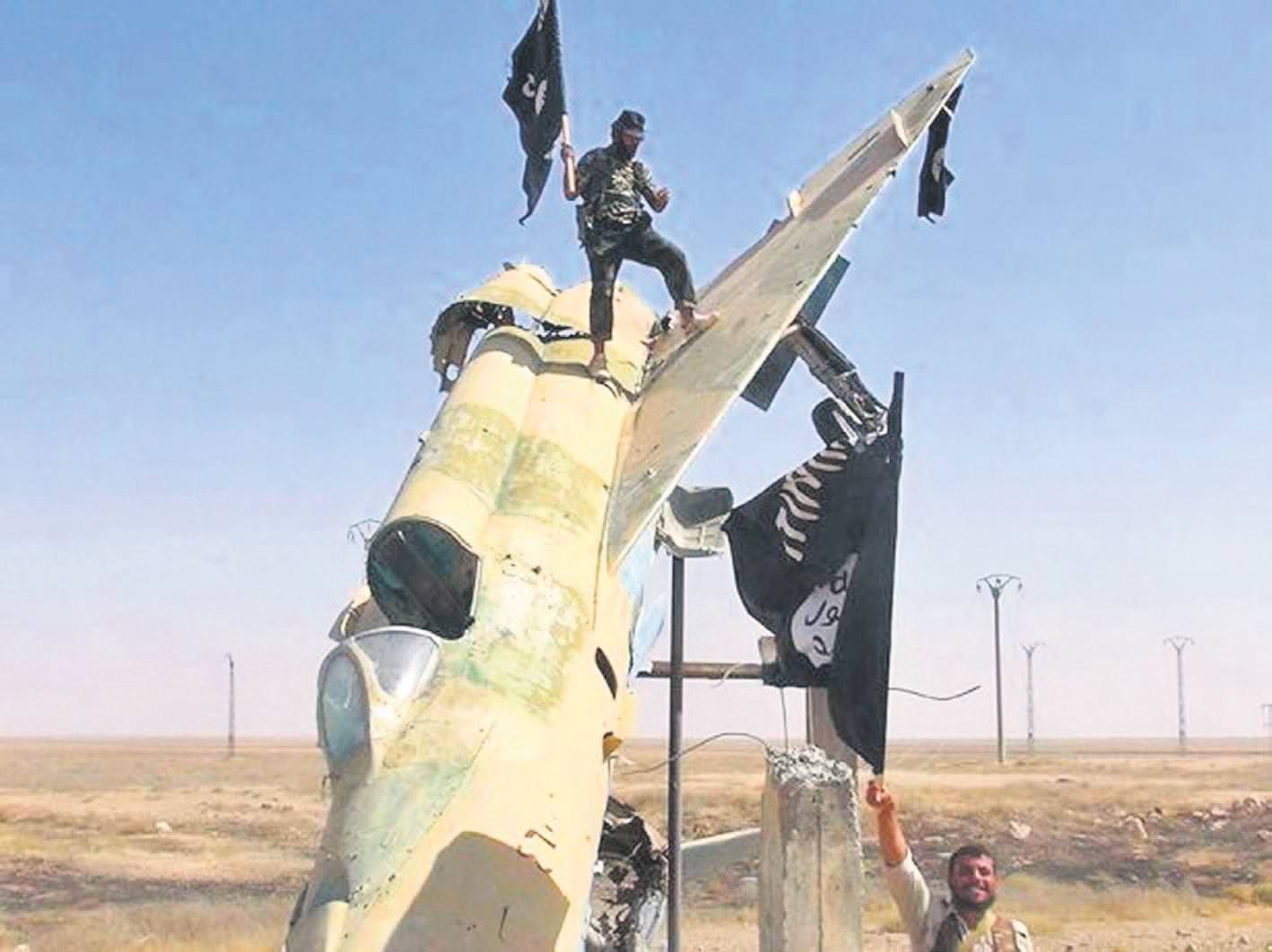 DAEŞ CIA’ya hizmet ediyor