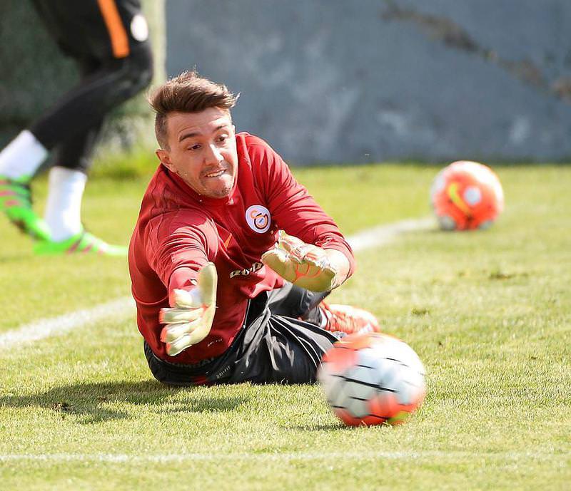 Fernando Muslera’ya derbi terapisi