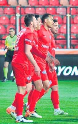 Kasımpaşa’dan Manisa’da Oscar’lık zafer