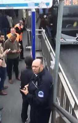 Avcılar metrobüste patlama ihbarı