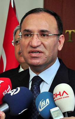 Bozdağ'dan Özgecan'ın katilinin öldürülmesine ilişkin açıklama