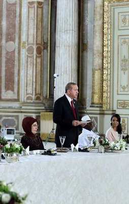 Erdoğan'dan devlet liderlerine Dolmabahçe'de akşam yemeği