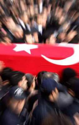 Polise hain tuzak: 1 şehit