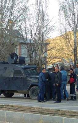 Adana'da polise silahlı saldırı