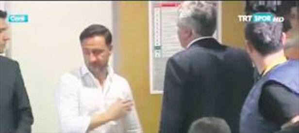 Ümit özat maç sonu Pereira’ya gider yaptı