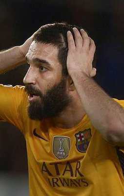 Arda Turan'dan kötü haber