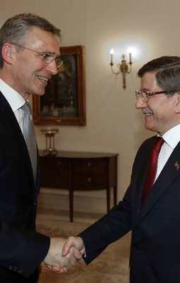 Davutoğlu Jens Stoltenberg ile görüştü