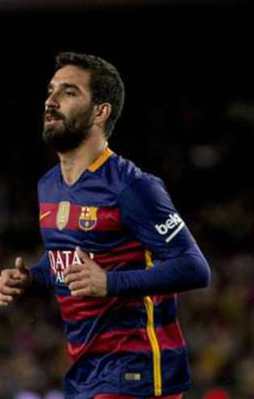 Arda Turan'dan Azerbaycan'a destek