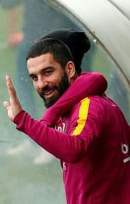 Arda Turan'dan takipçisine kapak