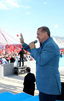 Cumhurbaşkanı Erdoğan'dan önemli açıklamalar