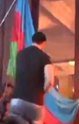 Türk ve Azeri bayrağını yaktılar