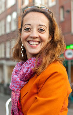 Peygamberimize hakaret eden gazeteciyi Hürriyet sahiplendi