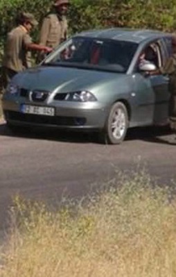 Yol kesen PKK’lılar polise denk geldi!
