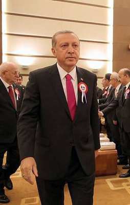 "Erdoğan milli duruş gösterdi"