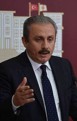 "Yeni anayasa çalışmamızda laiklik var"