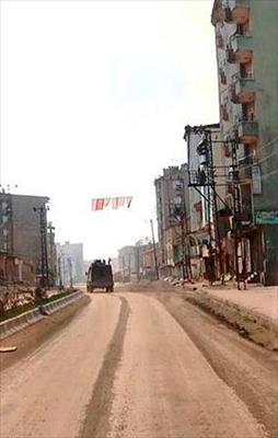 Gece gündüz nöbetteler