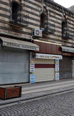 Terör mağduru esnafın kredi borcuna erteleme