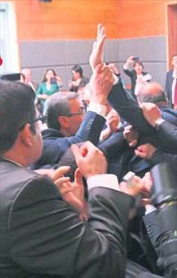 HDP’liler kavga çıkardı