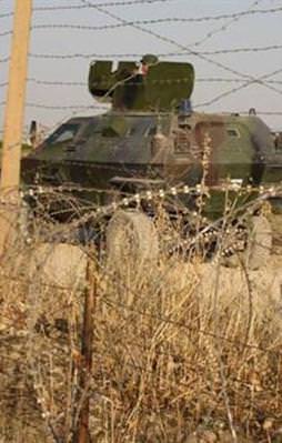 DAEŞ'li 3 terörist sınırda yakalandı