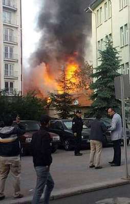 Kütahya'da 3 katlı binada patlama