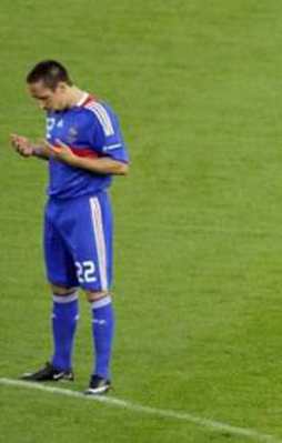 Namaz kılan futbolculara ceza