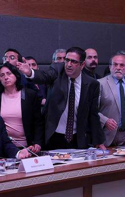 HDP'li vekillerden Meclis'te büyük rezalet