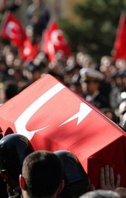 Hakkari'de 2 asker şehit oldu