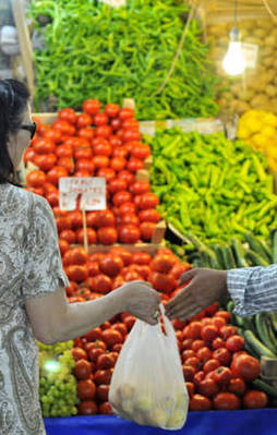 Nisanda yıllık enflasyon geriledi