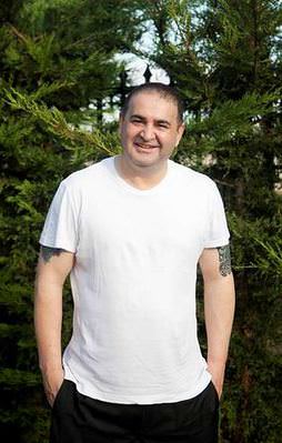 Şafak Sezer kalp krizi geçirdi