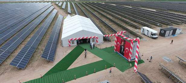 Türkiye’nin en büyük güneş santrali açıldı