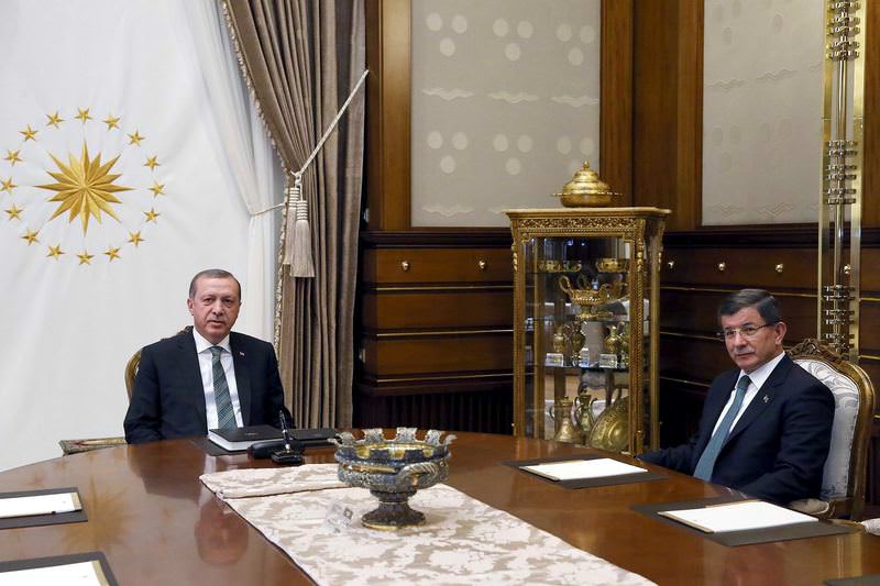 Erdoğan ile Davutoğlu görüşmesi sona erdi