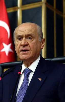 Bahçeli'den sürpriz karar