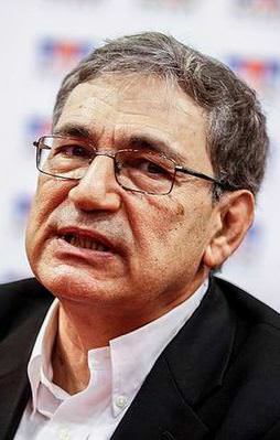 Pamuk şimdi de İtalyanlara yalvardı!