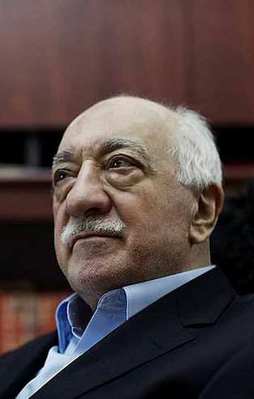 FETÖ'cü 400 şirkete neşter