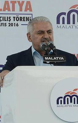 "Yolları böleriz ama ülkeyi böldürtmeyiz"